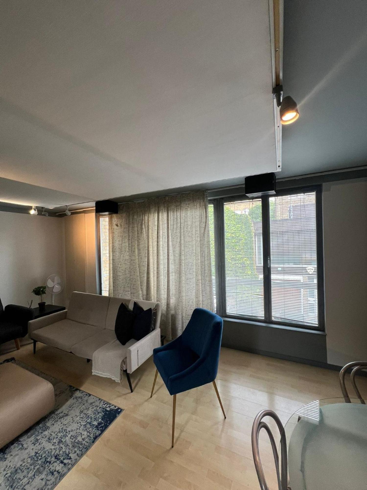 One Bed House In Camden Town Villa Londra Exterior foto